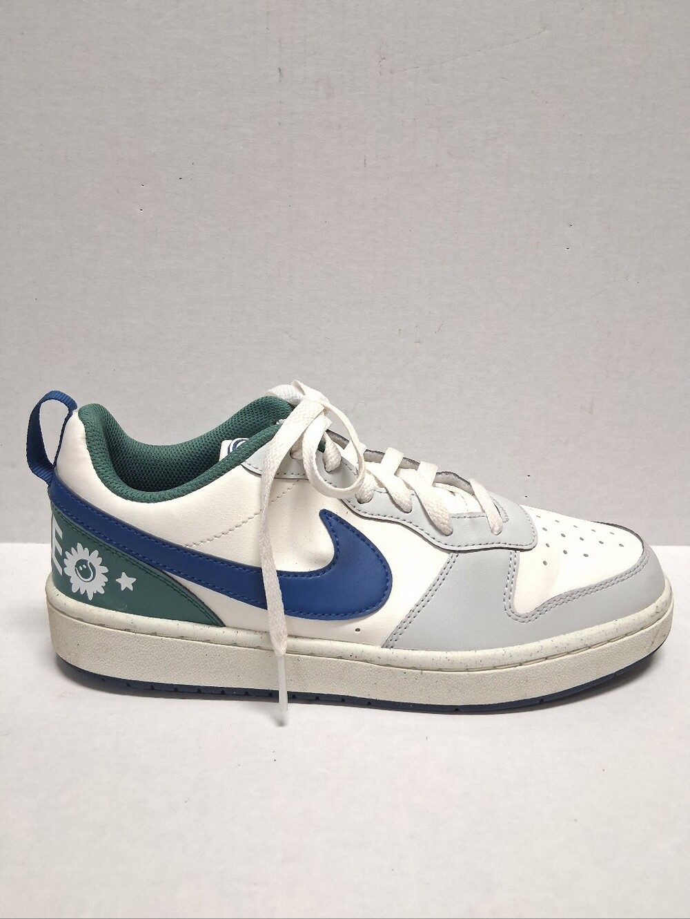 Nike Burough Court Athletic Sneakers Sz 7